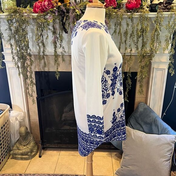 Ginny Blue and white mandala dress - Picture 2 of 11